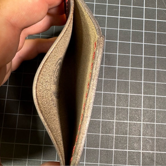 Ultra slim wallet minimalist leather card holder -black with red stitch - Picture 4 of 8